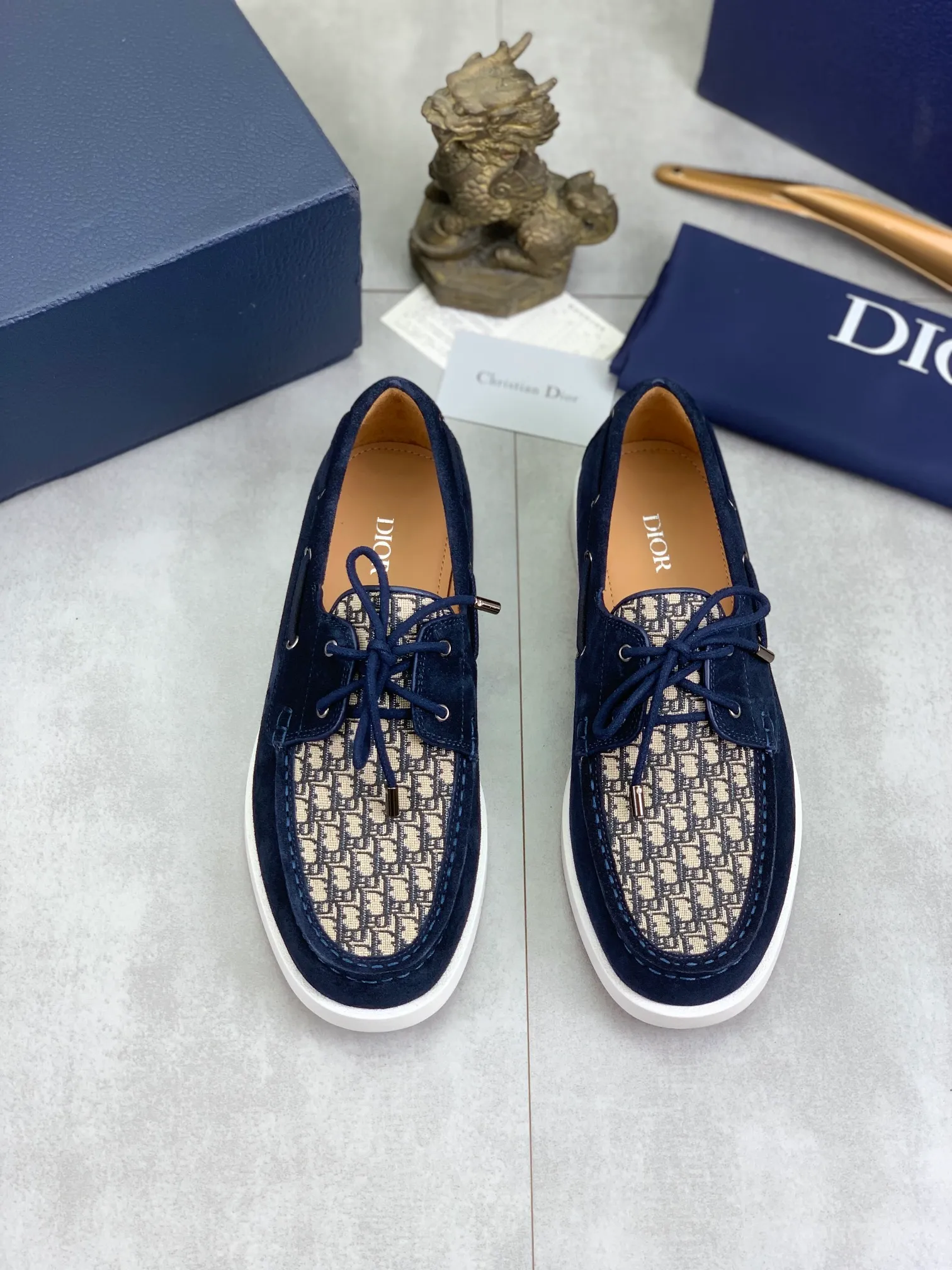 Men's shoes 💰P542 New 💰Higher version 💎💎💎Dior original 1:1 replica! Top Italian purchasing agent! Men's business casual leather shoes, original imported calfskin upper, ultimate texture, gentleman style, imported water-dyed cowhide inside, top-quality original Italian rubber outsole, first-class workmanship, top quality! Size: 39-44 (38 45 customized) 3️⃣ colors available